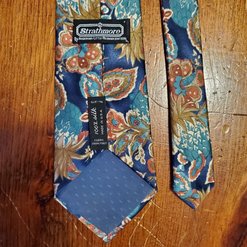 Vintage Strathmore by Anderson Little Richmond Brothers Floral Paisley Silk Tie